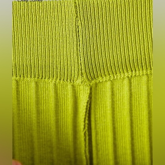 Women Two-Piece Set Top-Pants Medium Green Fruit Sleeveless Wide Leg High Rise - Picture 12 of 14